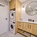 Castle Way Tamy 아파트