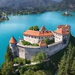 Castle Way Tamy Bled