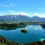 Castle Way Tamy Bled