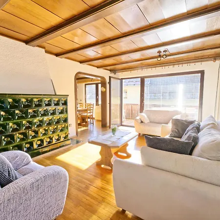 Apartment Castle Way Tamy