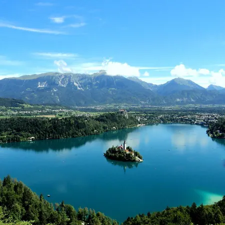 Castle Way Tamy Bled