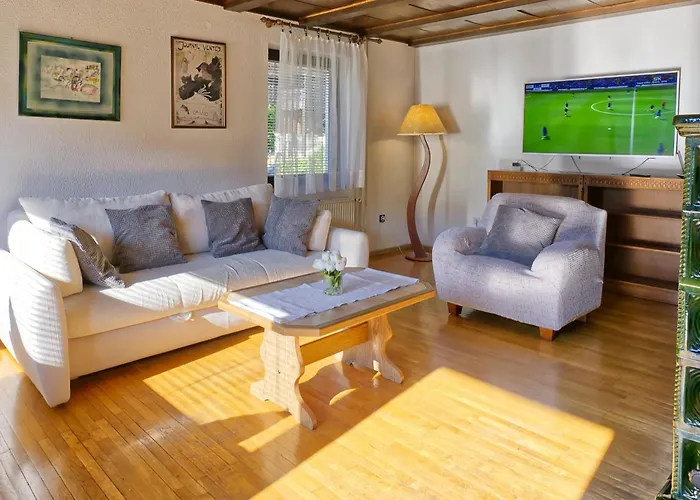 Castle Way Tamy בלד