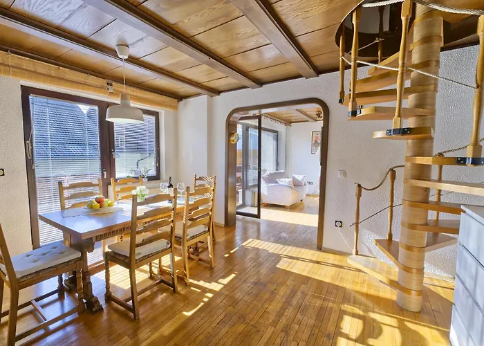 Castle Way Tamy * Bled