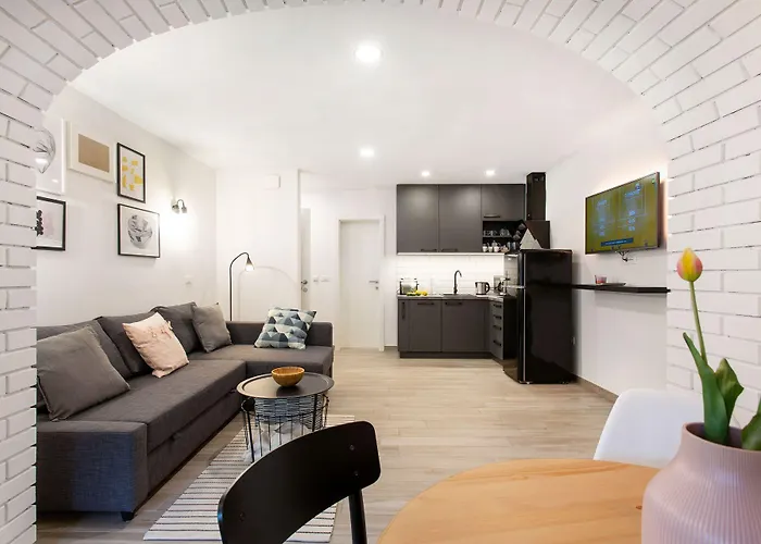 Castle Way Tamy Appartement *